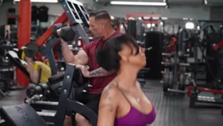 Brazzers: Bald Pussy Meets Big Dick at the Gym