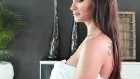 Porn Pros - Alyssia Kent cleanest seduce in shower